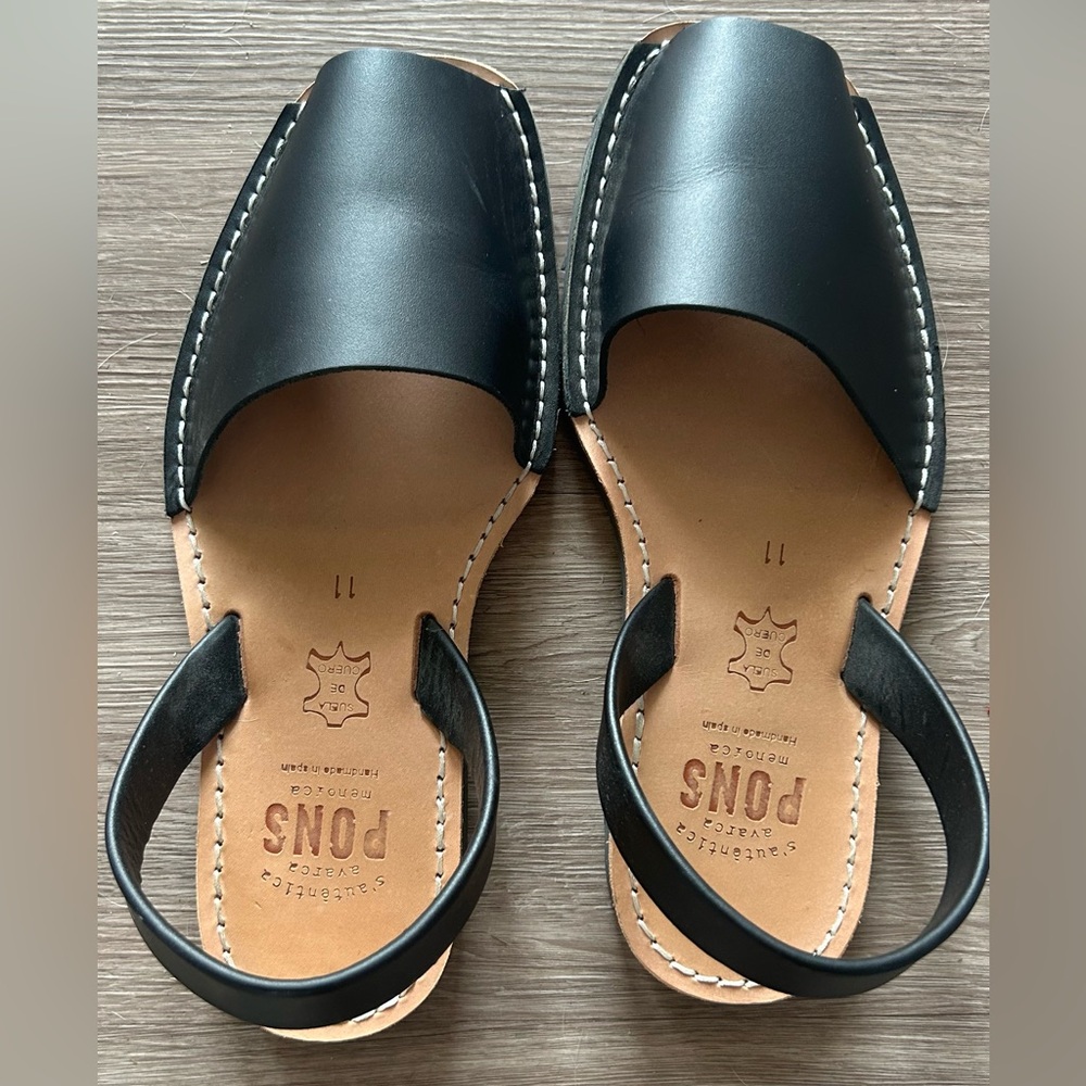 PONS Leather Flat - Size 11